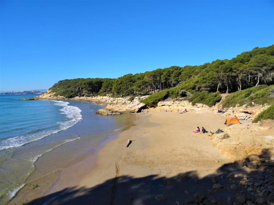 Preciosa Zona Natural La Mora Villa ตาร์ราโกนา ภายนอก รูปภาพ